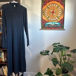 Long sleeve midi grey sweater dress
